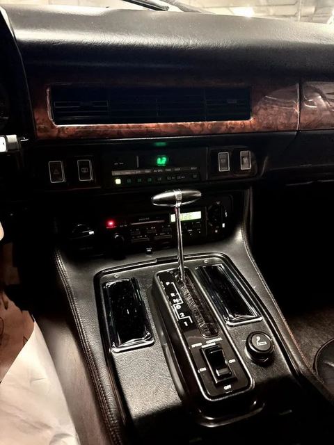 Jaguar XJS — фото 18